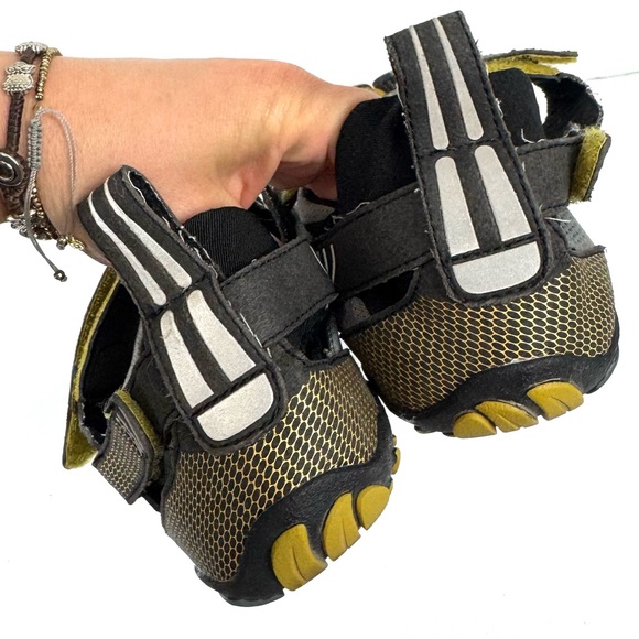 Sold - Picture 3 of 6